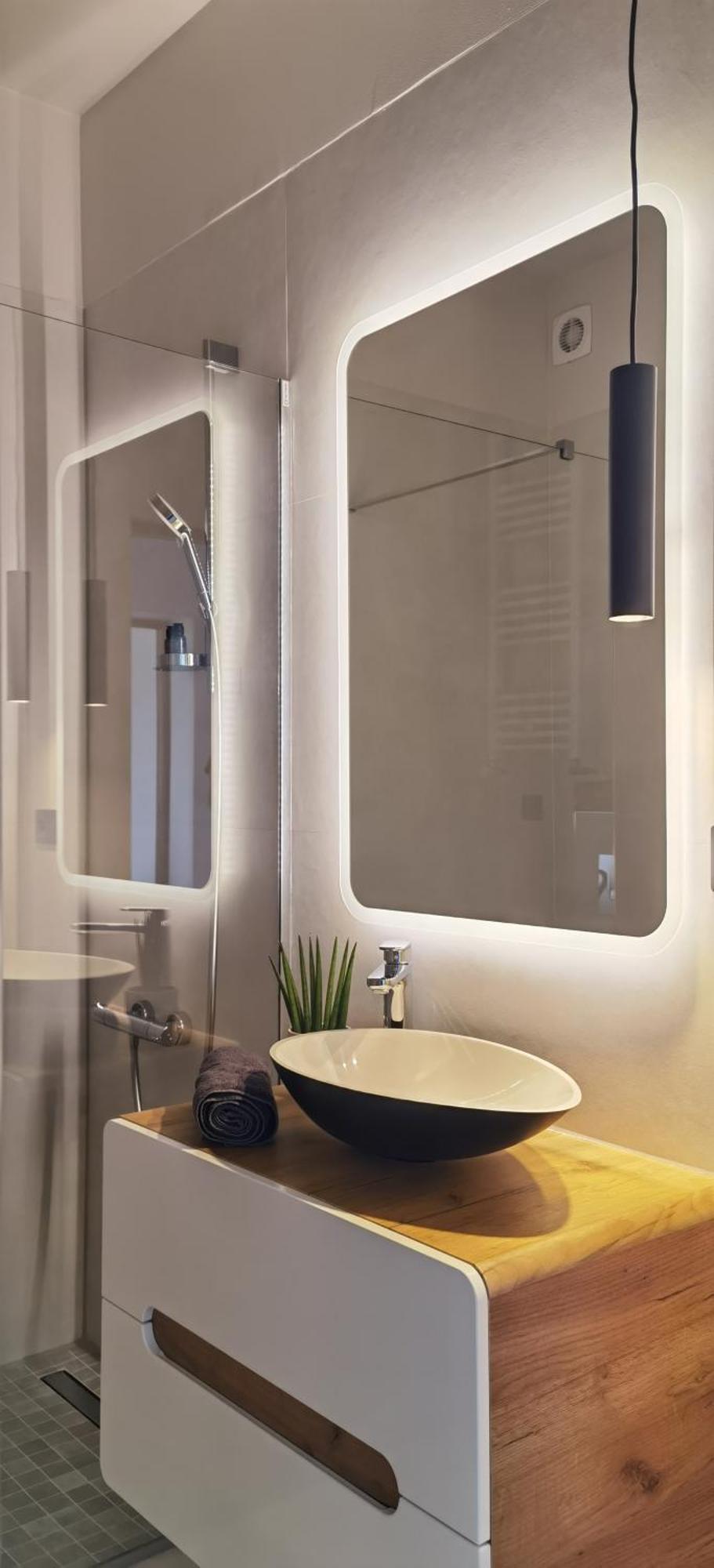 Urban Sunset Apartment *